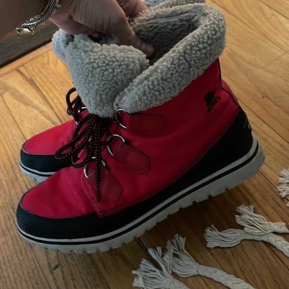 sorel - boots - Picture 4 of 5
